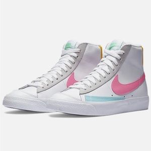 Women’s Nike Blazers Pastel Size 10.5